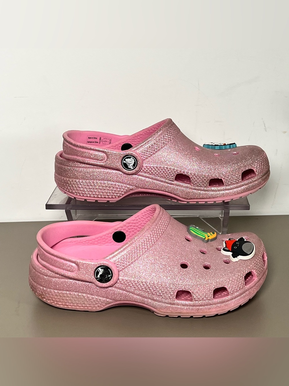 Crocs Glitter Clogs Pink kids Size 1 Junior